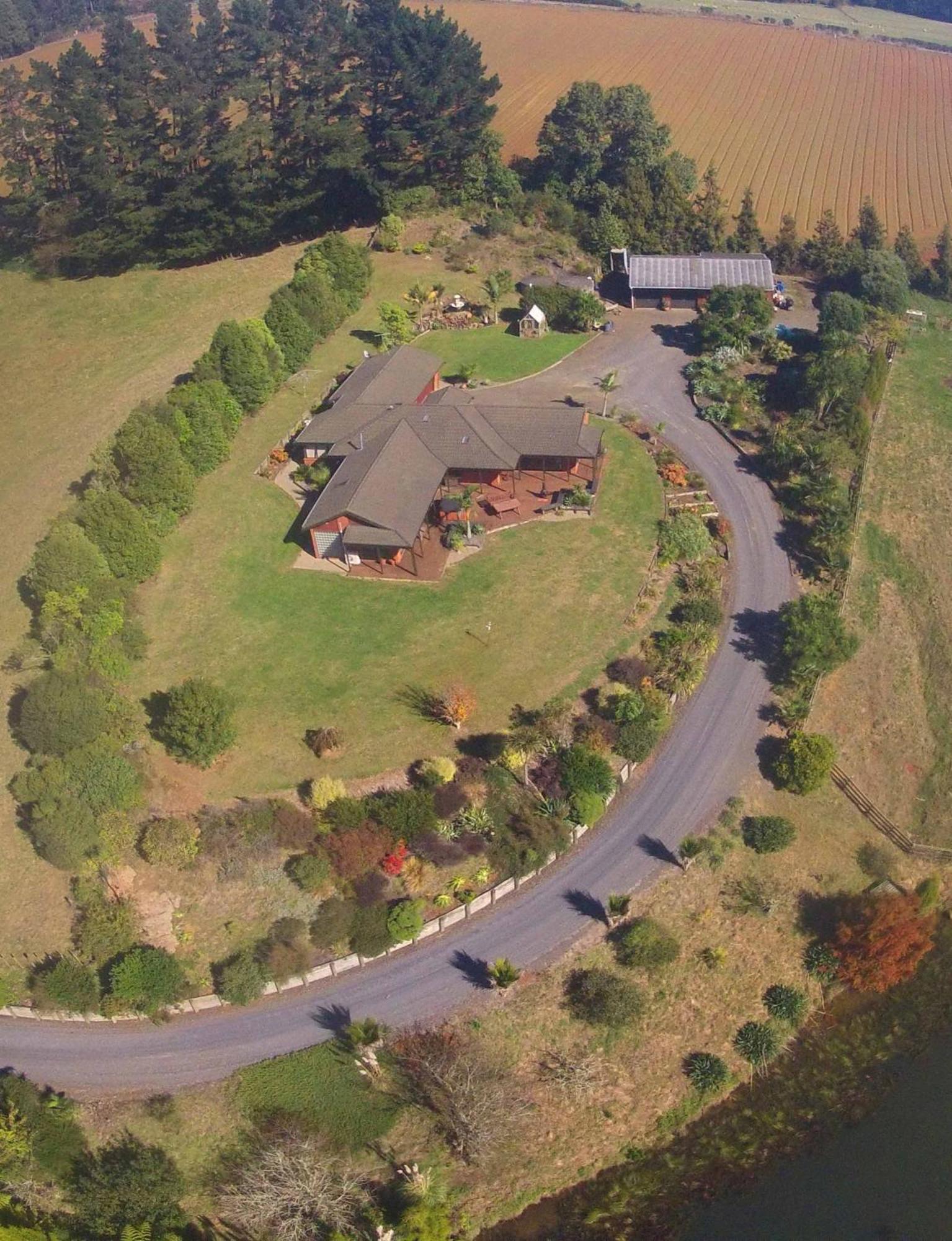 Beaver Farm House Bombay Exterior photo